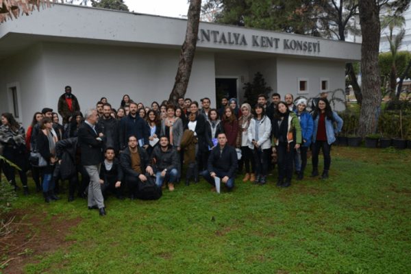 mimarlik-bolumu-ogrencileri-antalya-kent-konseyini-ziyaret-etti-25b4328f061dcd.png