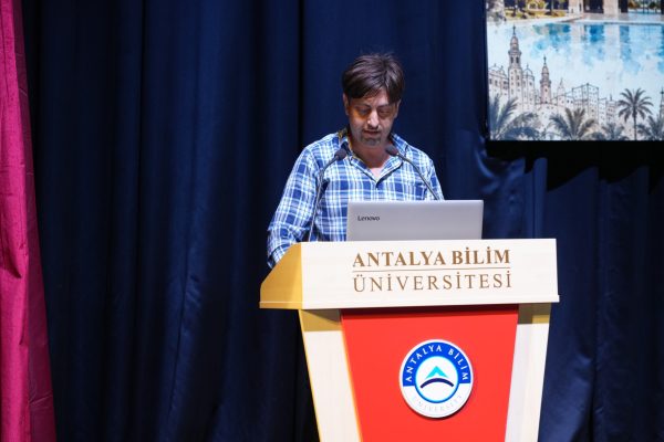 Bilimin ve Umudun Sesi Antalya’dan Gazze’ye Uzandı: “Science Cafe for Gaza” Antalya Bilim Üniversitesinde Gerçekleştirildi
